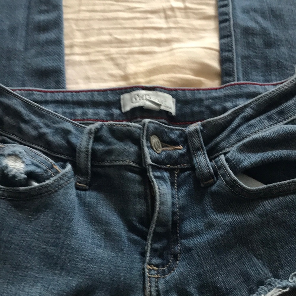 Blue jeans - Picture 2 of 3